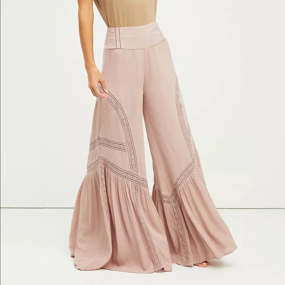 Free People Lovin’s Easy Lace Wide Leg Pants Z294-43